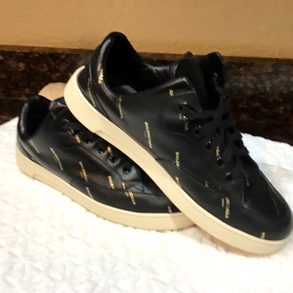 Balenciaga Shoes - Picture 13 of 15